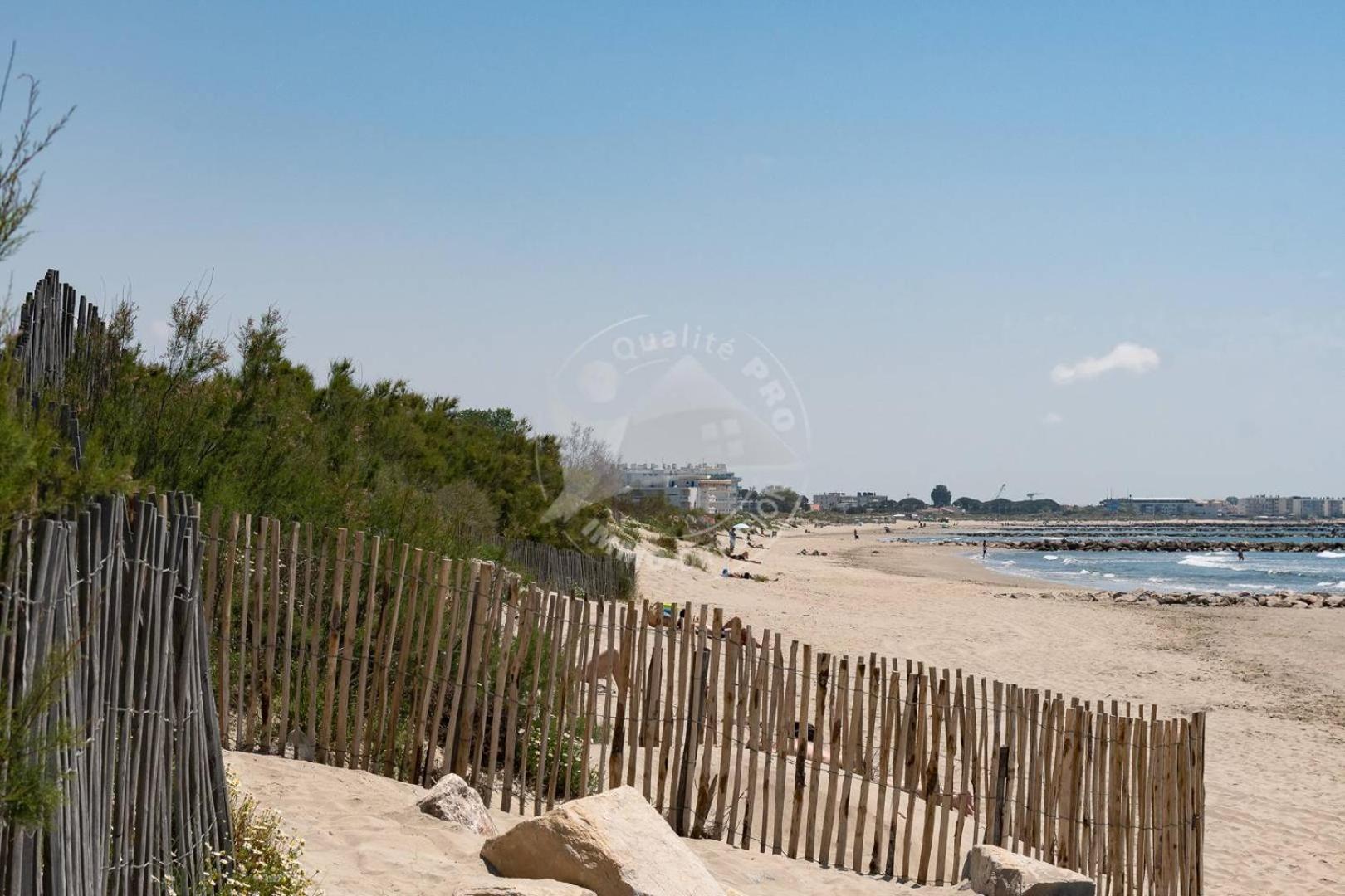 As21512 - Studio Cabine Vue Mer Laterale Avec Parking Prive A 20M De La Plage Le Grau-du-Roi Εξωτερικό φωτογραφία