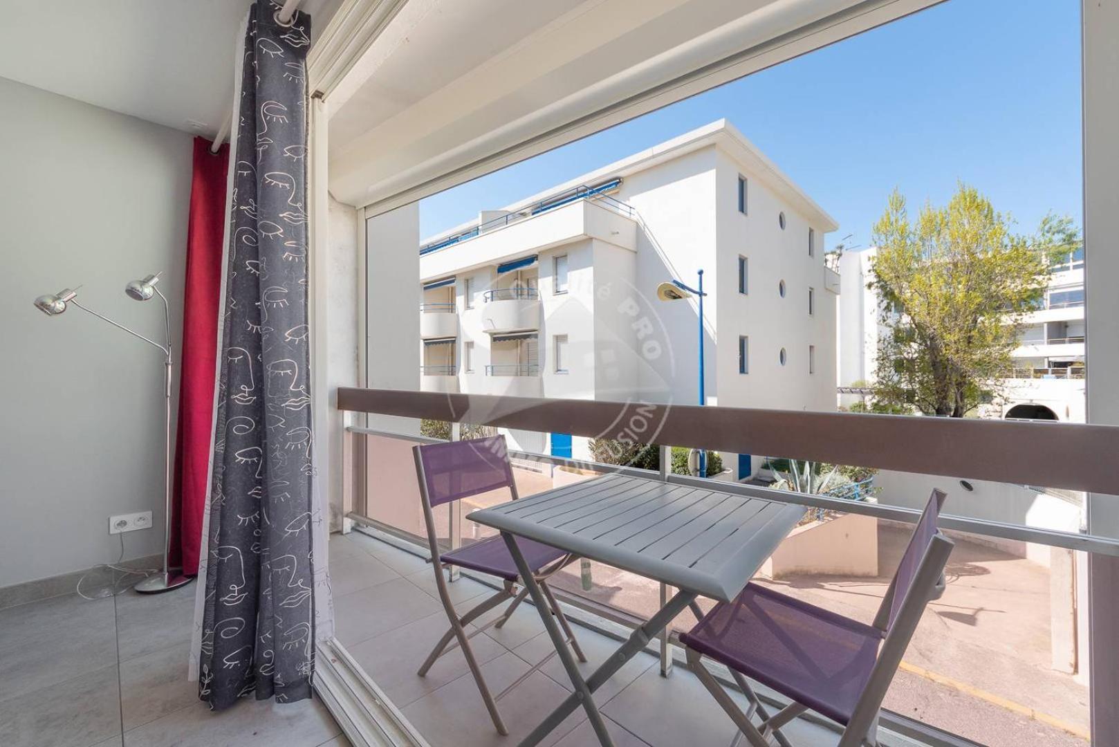 As21512 - Studio Cabine Vue Mer Laterale Avec Parking Prive A 20M De La Plage Le Grau-du-Roi Εξωτερικό φωτογραφία